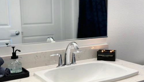 Modern Hollywood Home Sunset View & Free Parking - 10mins to Universal Studios - Foto 3