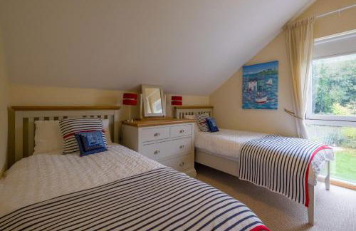 6 The Salterns - Yarmouth - Photo 7