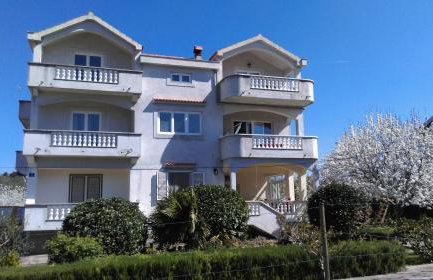 Apartments Lena - Photo 14