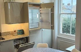 Bright, Spacious, Charming & Fully Equipped Victorian Flat in Quiet Brixton - Foto 3