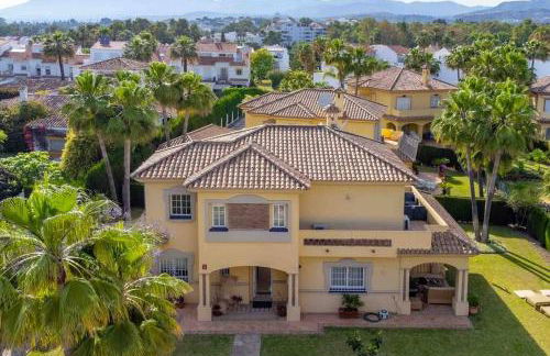 Cozy Villa in Marbella-Estepona - Photo 20