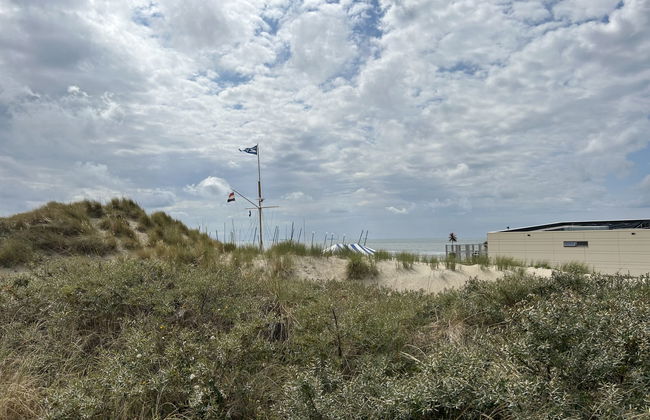 3 bedroom House in Noordwijk with garden and terrace - Photo 11