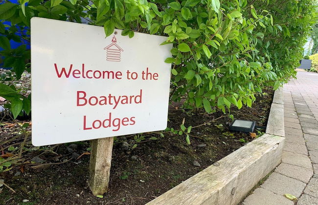 The Boatyard Glamping Lodges-fairline Lodge - Foto 12