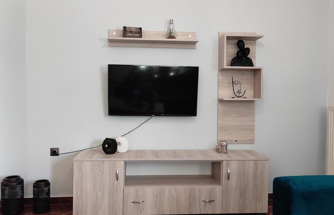 City Apartment w 3 BR Spacious Yard - Photo 10