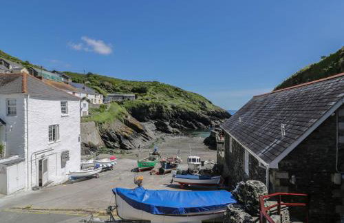 Kerbenetty Harbour Cottage - Photo 32