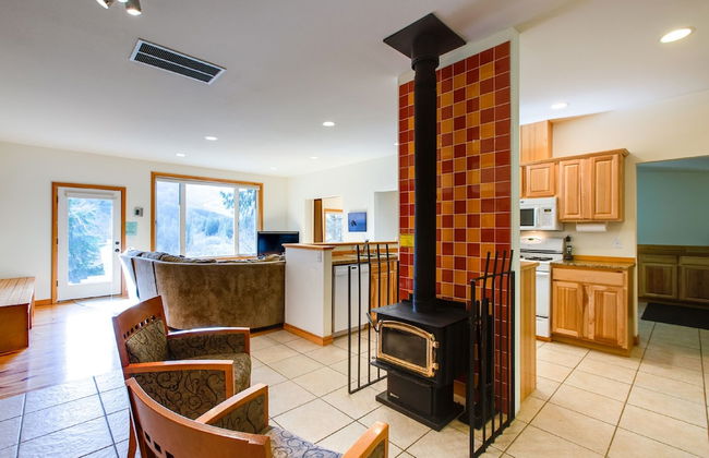 70MBR- Hot Tub - BBQ - Wi-Fi - Pets Ok - Sleeps 8 - Foto 27