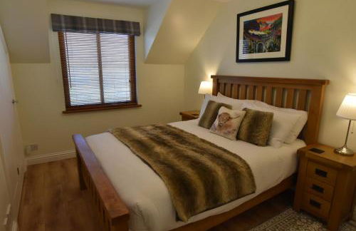 Treetops Lodge - Photo 2