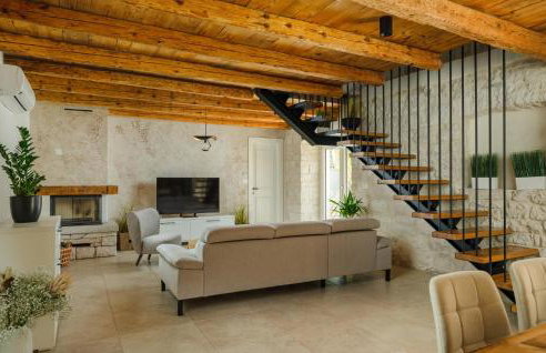 Nice Home In Zminj With Sauna - Photo 4