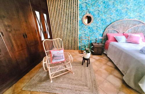 GATU PREMIUM Villa Lurberri piscina privada, 4 dormitorios, 2 baños, parking , jardines, " Preferente mayores de 25 años y familias " ín y barbacoa - Foto 10