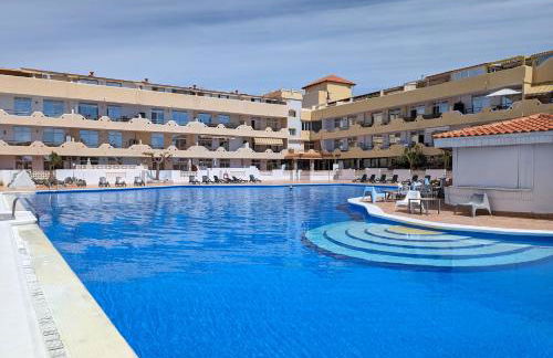 Comfortable 2-Bedroom Duplex in Playa Paraiso with Ocean View, Balcony, and Shared Pool - Photo 14
