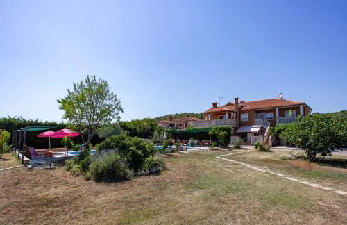 Apartments Holliday house Leylandia - Photo 34