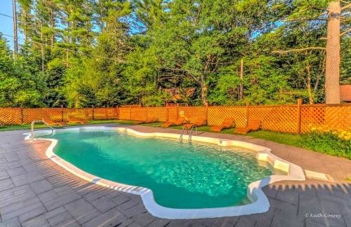 Cozy and Secluded Cabin with a Fireplace in the Poconos Mountains of Pennsylvania - Foto 5