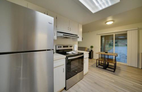 Duplex Group Getaway 3 Mi to Dtwn Bellevue! - Foto 12