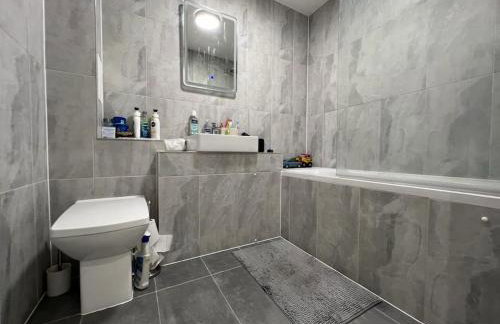 1 Bedroom Apartment By Brookland Stays Serviced Accommodation Short Lets Essex With Free WIFI - Foto 6