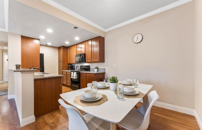 2BR Getaway Pool Gym Basketball Court Theater Access - Photo 2