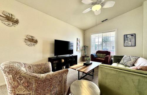King Bed Retreat, Pet-Friendly, Rancho Cordova - Foto 7