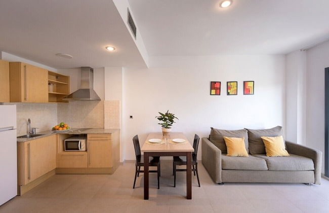 SG Costa BCN Apartments - Photo 15