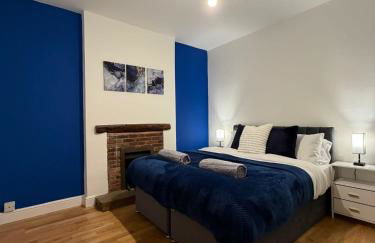 Modern 5 Bedroom Home in Solihull - Entire House - Garden - Contractors - Relocators - Family - NEC - BHX -Sleeps 9 - Foto 2