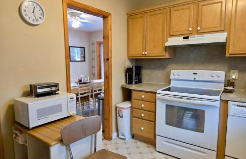 Charming, Pet-friendly Lake front Retreat WiFi - Foto 45