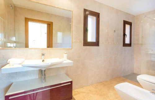 Villa Near Ibiza Town Sleeps 12 - Foto 33