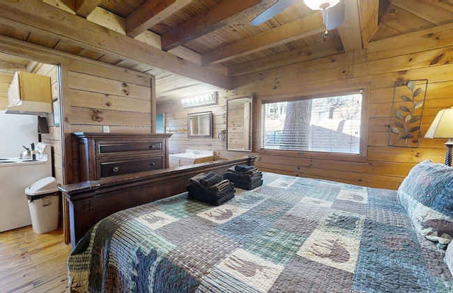 Adelaide's Den 2 Bedroom Cabin by RedAwning - Foto 2