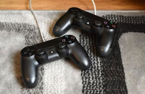 Air Maison - Family Home with Off-Road Parking - Photo 47