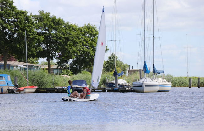 Modern Holiday Home at a Typical Dutch Canal, Close to the Lauwersmeer - Photo 18