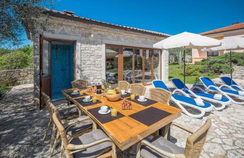 4 Bedroom Nice Home In Buje - Foto 10