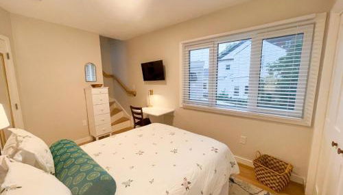 Modern 2 bed,2 bath Gem MIT Central Cambridge - Photo 4