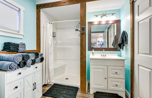 1 Mi to Lake Arbutus Pet-Friendly Home, Fire Pit - Foto 13