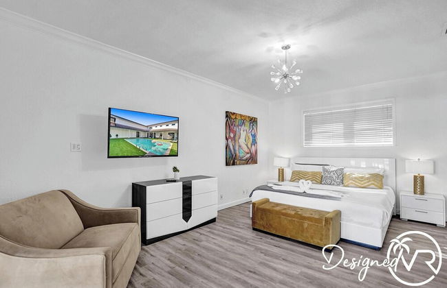 Amazing 7 BR Villa With Heated Pool Near the Beach - Photo 64