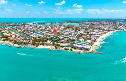 Grand Arenas - 120' Dock, HtdPool, Game Room, BBQ, Mini Golf,Baby Items - Foto 53