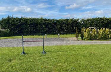 King Richard's Luxury Lodge - Sleeps up to 8, Dog Friendly, Near Sherwood Forest at Fairview Farm in Nottingham set in 88 acres and great for Groups, Family Gatherings & Corporate events - Foto 35