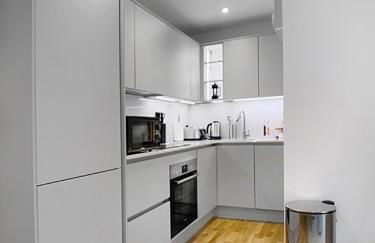 Eton, Windsor - 1 Bedroom Ground Floor Apartment - Parking - Foto 2