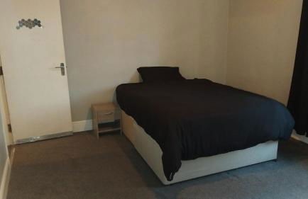 Central 4 Bed Home in Eastleigh! - Foto 6