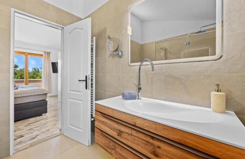 Villa Emely for 8 people near Porec with heated pool & jacuzzi - Foto 13