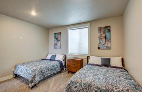 Lake-View Escape with Private Beach Resort Access! - Photo 20