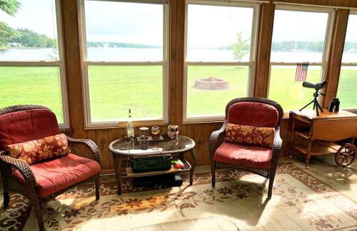 Spacious Family Cabin on Stunning Wixom Lake near Midland, Michigan - Foto 8