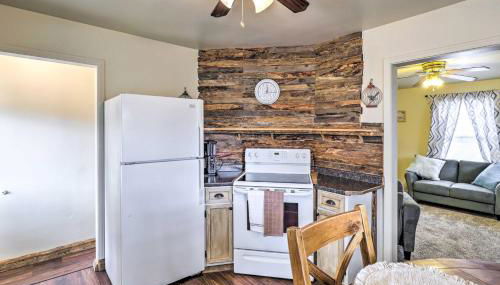 Cozy Helper Home with Fenced Yard, Pets Welcome - Foto 2