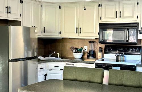 Litchfield Retreat, Wineries, Foliage & Skiing - Foto 1