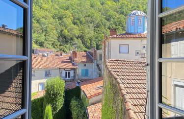 2 pièces parking, plein centre au calme climatisé - Foto 1