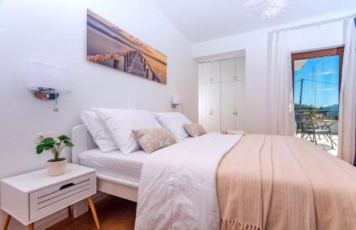 Villa Flora with a 53 sqm private pool with Cinema room with projector and 4 en-suite bedrooms - Foto 29