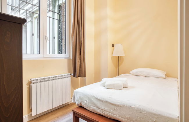 JOIVY Stylish Central Maisonette - Photo 8