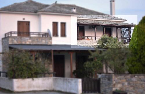 Near Paradise - Photo 17