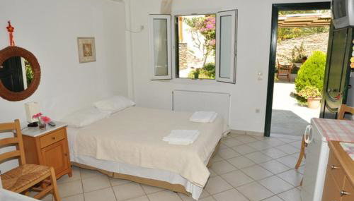 Handakas Studios - Photo 2