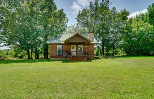 Scenic Oklahoma Studio Cabin on 80 Acres with Views! - Foto 29