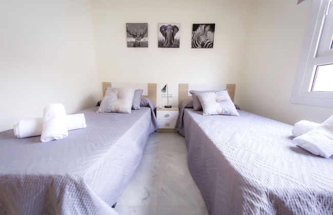 Apartamentos Puerto Almerimar - Photo 9