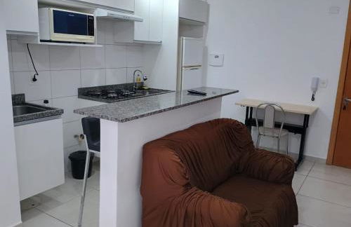 Apto12 com WIFI garagem e 100 metros da Av Brasil - Foto 9