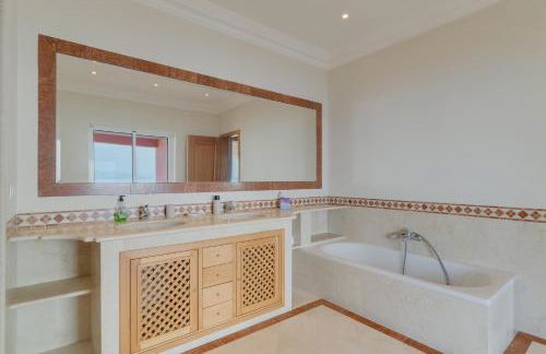 Luxury Villa Pembe Palheiro Village by Holiday Rental Madeira - Foto 36