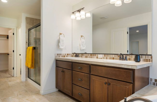 Luxurious 3BR Home in the Heart of Hillsboro - Foto 16